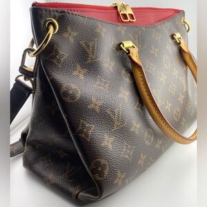 LOUIS VUITTON Pallas Monogram Canvas, Leather Two Way Bag MM Cerise
M41175